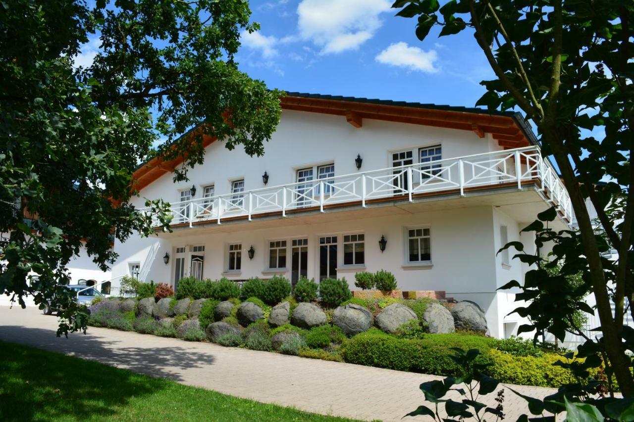 Haiger Reiterhof Und Pension Eichenhof מראה חיצוני תמונה
